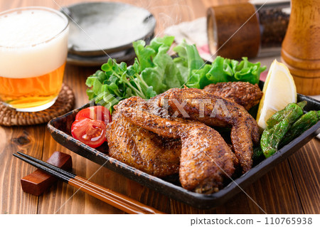 Spicy fried chicken wings Spicy fried chicken wings 110765938