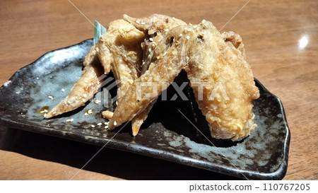 delicious chicken wings delicious chicken wings 110767205