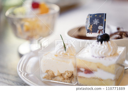 自助餐甜點形象 110771889