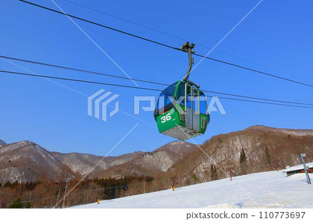 藏王溫泉滑雪場藏王天空纜車上層平台斜坡藏王霧凇 110773697