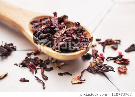 Dry Hibiscus Tea 110773763