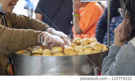 蟹殼黃，燒餅，烤餅，台灣，台北，カニの貝殻黄色、ゴマケーキ、バーベキュー、台湾、台北、cake, 110774222