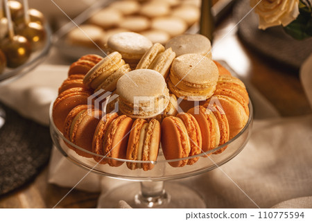 Pastel colored macarons 110775594