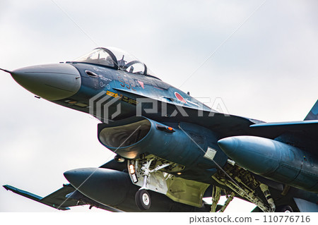 F-2戰鬥機降落 110776716