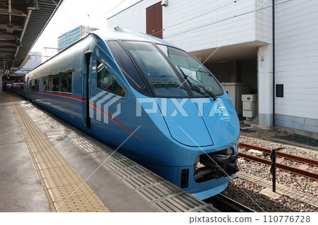 小田原站小田急浪漫特快(神奈川縣小田原市) 小田原站小田急浪漫特快(神奈川縣小田原市) 110776728