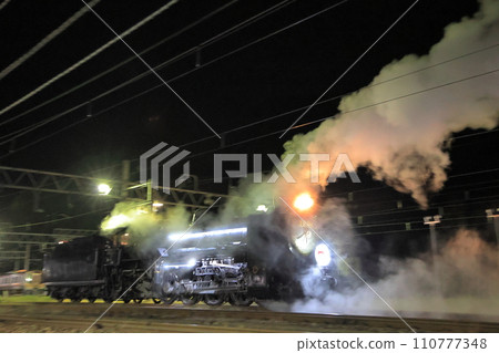 D51498 steam locomotive running around Minakami Station at night, single engine running in reverse, commemorating the 150th anniversary of the opening of the railway D51498 steam locomotive running around Minakami Station at night, single engine running in reverse, commemorating the 150th anniversary of the opening of the railway 110777348