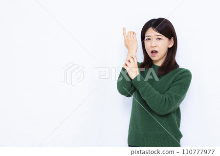 40多歲女性手部粗糙 110777977