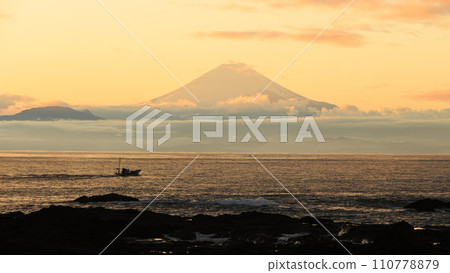 Sunset seen from Tateishi Beach 110778879
