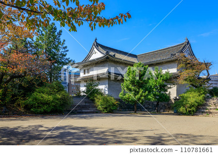 Osaka Castle in Autumn Nishinomaru Garden Inui Yagura November 9, 2023 110781661