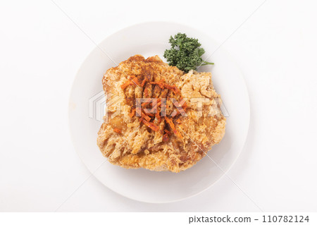 Big Chicken Dargy Pie (Taiwanese-style fried chicken) Big Chicken Dargy Pie (Taiwanese-style fried chicken) 110782124