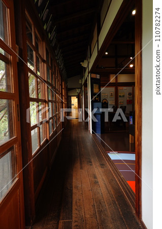 三鷹市的星星、森林、繪本館 110782274