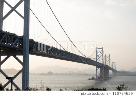 全球最大的「瀨戶大橋（Kitabisan Seto Ohashi Bridge）」位於日本香川縣 110784639