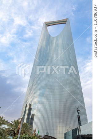 Modern buildings in the Al Olaya downtownt district, Al Riyadh, Saudi Arabia 110786937