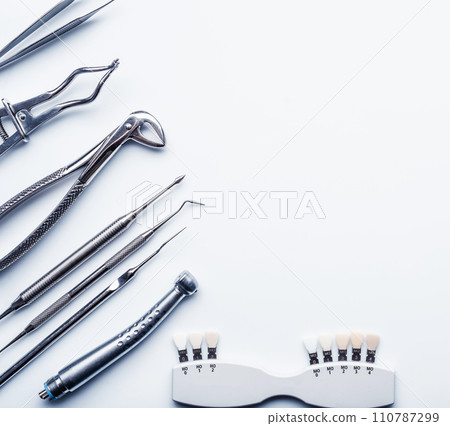 Different metal medical tools isolated Different metal medical tools isolated 110787299