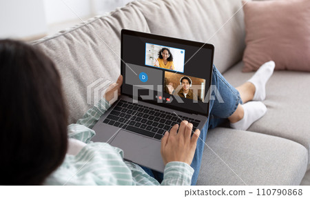 Woman attending online club of like-minded people 110790868
