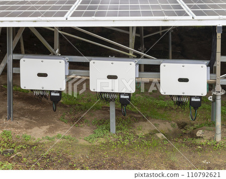 Solar power generation equipment mount and power conditioner Solar power generation equipment mount and power conditioner 110792621
