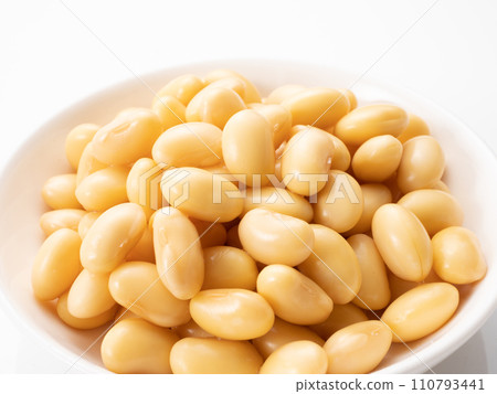 100顆黃豆用水煮一下 100顆黃豆用水煮一下 110793441