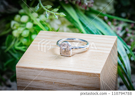 Stylish ring image shop material 110794788