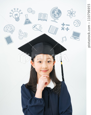 Images of girls wearing doctor costumes and various subjects Images of girls wearing doctor costumes and various subjects 110796955