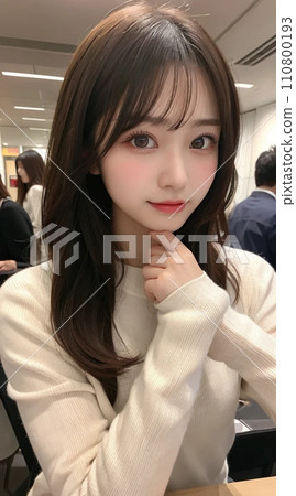 坐著的女人 110800193