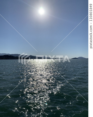 太陽在海上 110801849