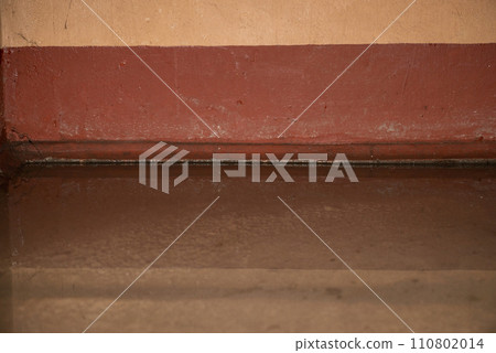 Flooding rainwater, causing damage, peeling paint and mildew. Flooding rainwater, causing damage, peeling paint and mildew. 110802014
