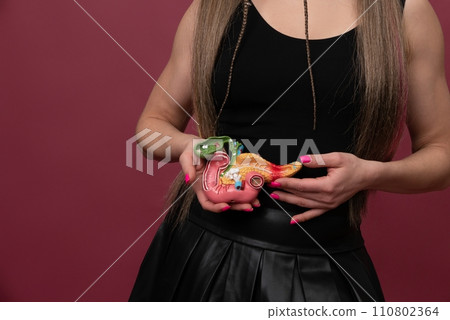 woman holding pancreas in the hands. Help and care concept 110802364