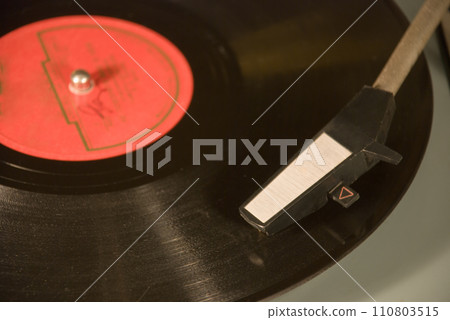 Vintage gramophone  record 110803515