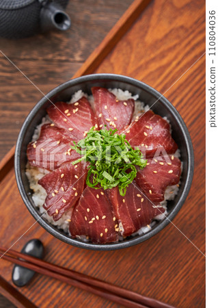 Bluefin tuna pickled rice bowl Bluefin tuna pickled rice bowl 110804036