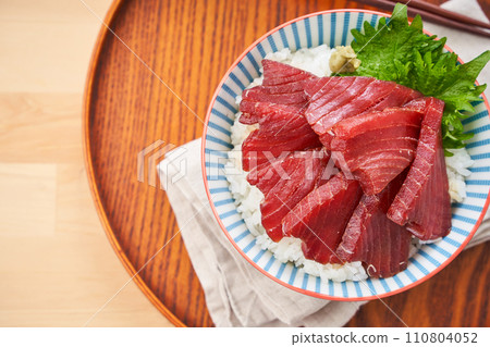 藍鰭鮪魚酸菜蓋飯 110804052