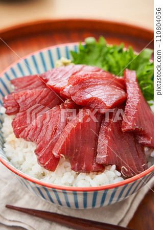 Bluefin tuna pickled rice bowl Bluefin tuna pickled rice bowl 110804056