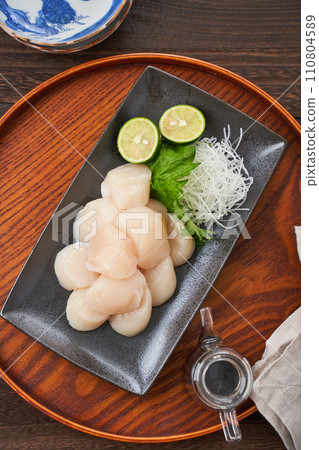 Scallop sashimi Scallop sashimi 110804589