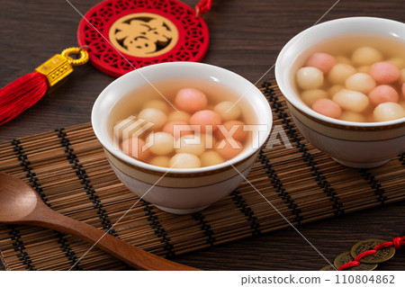 Tang Yuan Winter Solstice Red White Pink Tang yuan タンユエン 団子 110804862