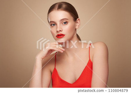 Portrait beautiful young woman with clean fresh skin 110804879