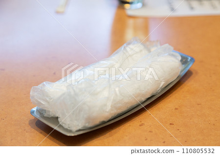 Otefuki, a wet towel in a bag given out at a restaurant 110805532