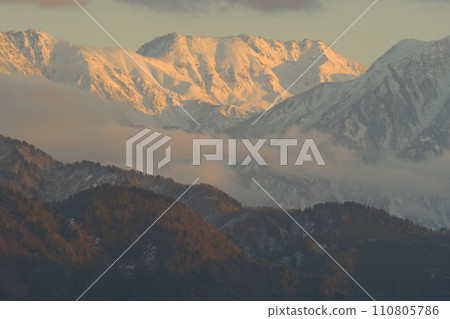 Tateyama of sunset 110805786