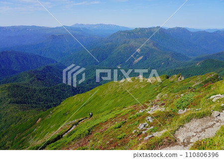 從尼貝索圖山頂到旭岳、石漾山的山脊線 從尼貝索圖山頂到旭岳、石漾山的山脊線 110806396