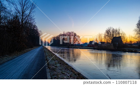 Chilled Pathway: Canal-side Winter Morning 110807118