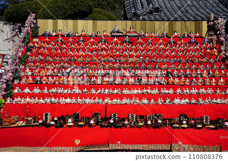 Katsuura Big Hinamatsuri: Surprise! Lots of Hina dolls! 110808376