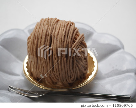 Mont Blanc on a white plate 110809766