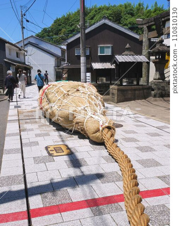 Prepared tug of war rope (Yobuko Town, Karatsu City, Saga Prefecture) Prepared tug of war rope (Yobuko Town, Karatsu City, Saga Prefecture) 110810130