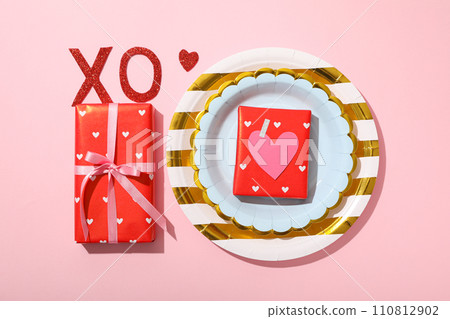 Festive accessories for the party, for Valentine's Day 110812902