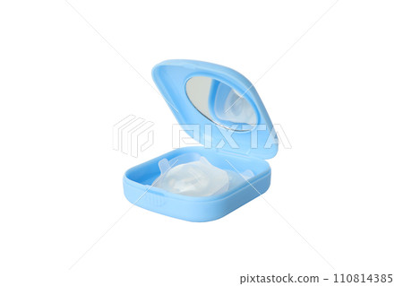 PNGContact lenses for eyes with a container for their storage, isolated on white background 110814385