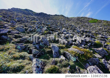 Lava area just below the summit of Mt. Nipesotsu 110815136