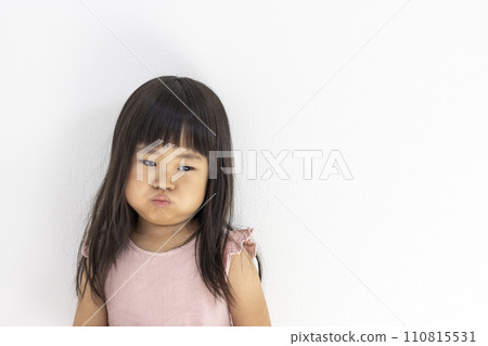 喜怒無常的女孩(3歲,日本人) 喜怒無常的女孩(3歲,日本人) 110815531