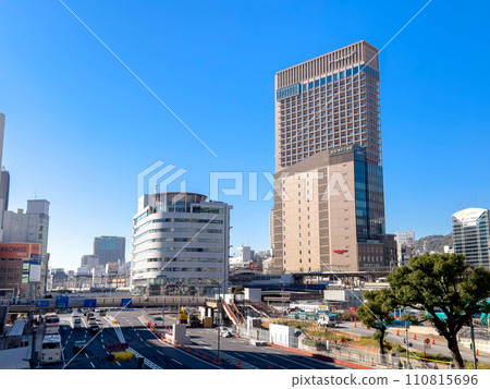 [Kobe City] Sannomiya station square cityscape 110815696