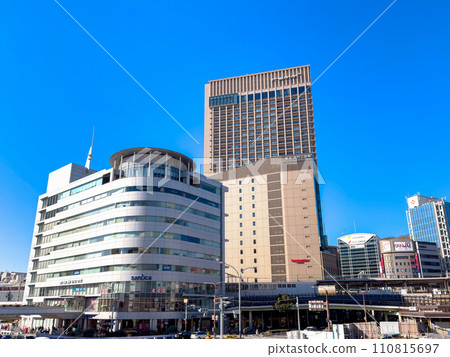 [神戶市]三宮車站前街景 110815697