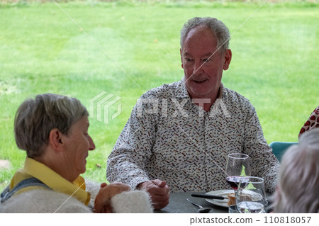 Social Gathering in the Garden 110818057