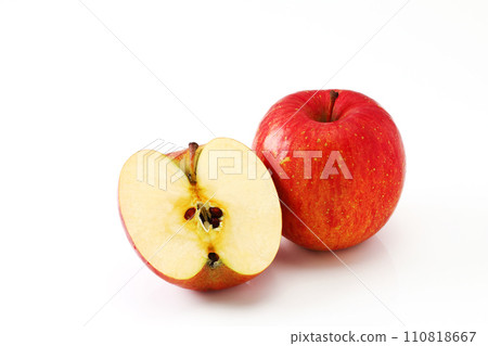 Apples and sliced apples on white background 110818667