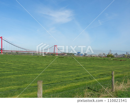 the city of Emmerich at the rhine river the city of Emmerich at the rhine river 110821541